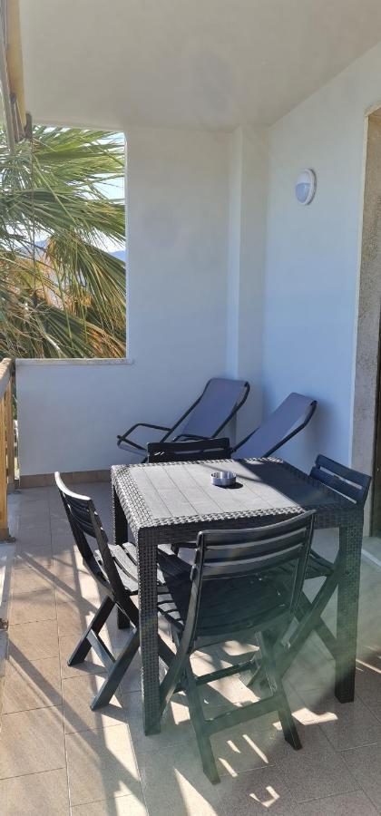 Mare Apartment *